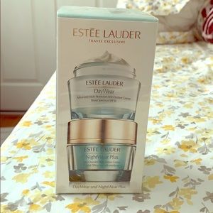 Estee Lauder Other - 2 sets of Estée Lauder Estee Lauder Other - 2 sets of Estée Lauder